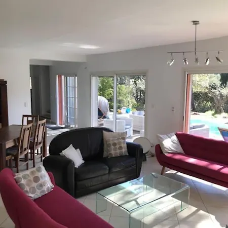 Villa Climatisee Avec Piscine Privee Saint-Raphael (Var)